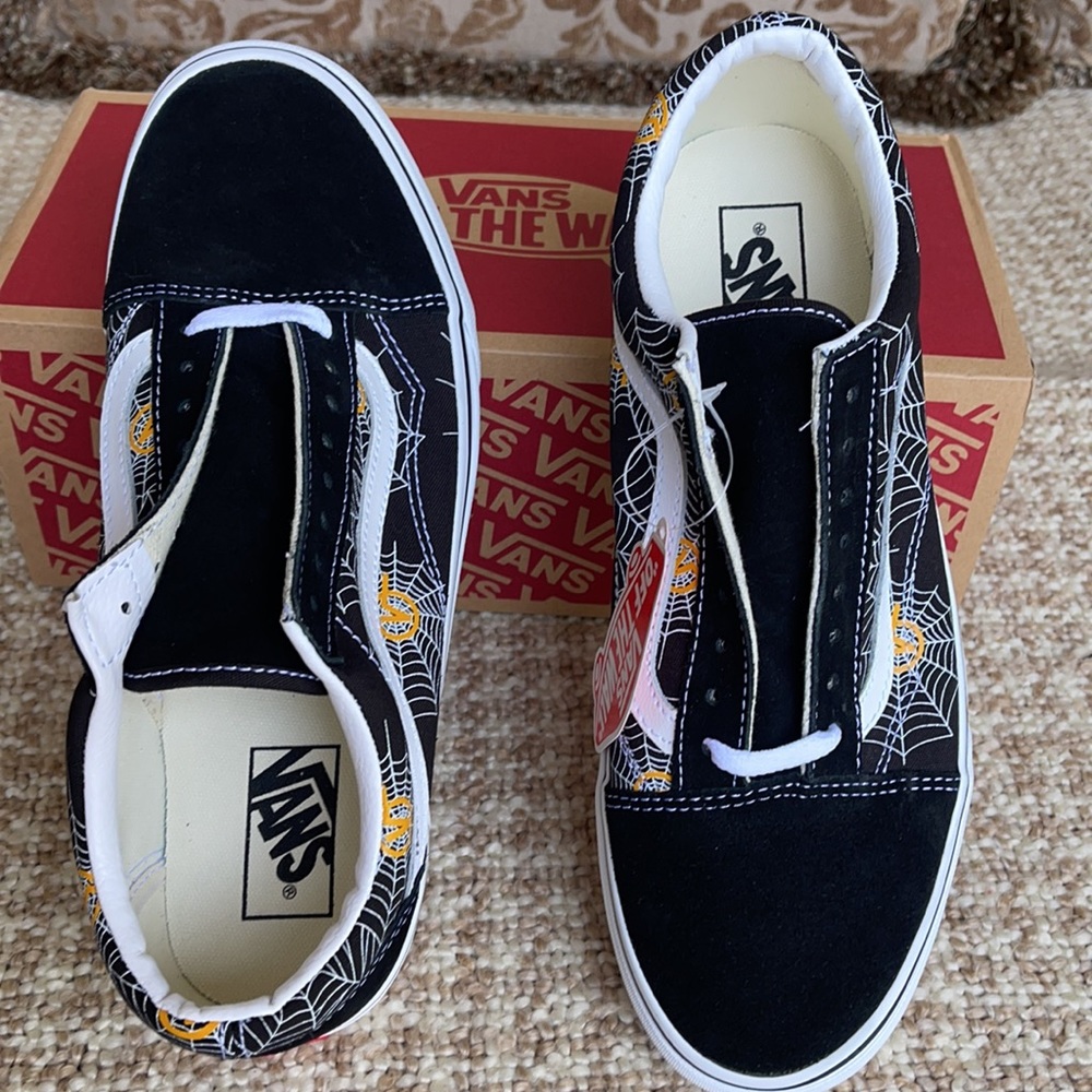 Vans WMNS Old Skool Printed Spider Web/Black Sneakers - Picture 12 of 16